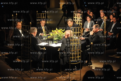 Gdansk. Filharmonia Baltycka. Areopag Gdanski. Debata...