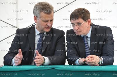 Stocznia Gdansk. Wodowanie jednostki COMBIDOCK IV....