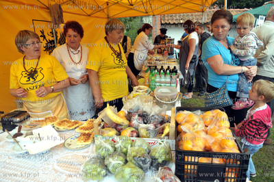 Zukowo. Parafia pw. Wniebowziecia Najswietszej Maryi...
