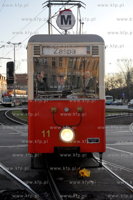 Mikolajkowy zabytkowy  tramwaj  na trasie Hucisko -...