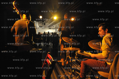 Wernisaz wystawy fotografii Mlode Dusze autorstwa Magdaleny...