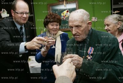 Gdansk. Miejski Dom Kultury na Oruni. Setne urodziny...
