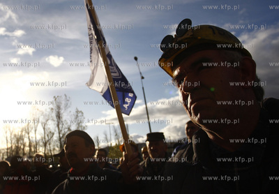 Gdynia. Stocznia Gdynia S.A.. Wiec zorganizowany przez...