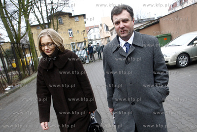 Sopocka prokuratura ma przedstawic osiem zarzutow,...