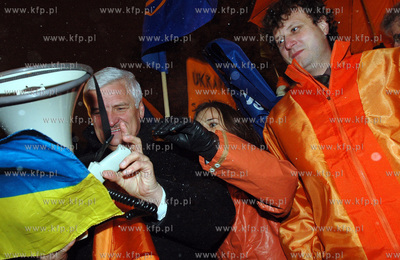 Pod konsulatem Ukrainy, zorganizowano demonstracje...