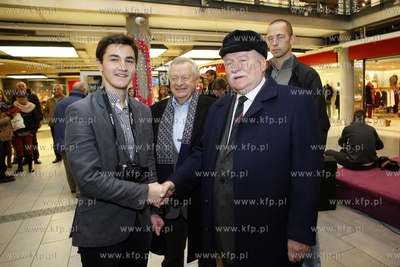 Centrum Handlowe Manhattan w Gdansku. Promocja albumu...