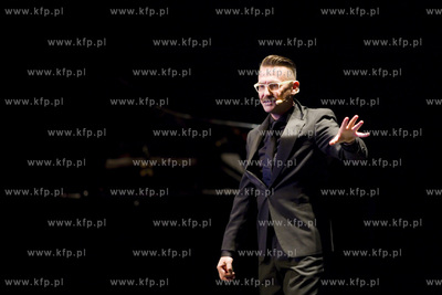 Opera Bałtycka. Opera? Si! - 
prelekcja sceniczna...