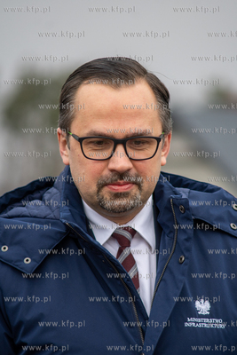 Oficjalne otwarcie wiaduktu w Niestępowie, który...