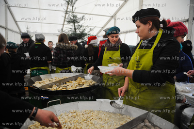 Gdansk. Targ Weglowy. XVII Wigilia dla ubogich, samotnych...
