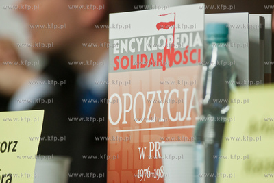 Gdansk. Sala BHP Stoczni Gdanskiej. Prezentacja 2 tomu...