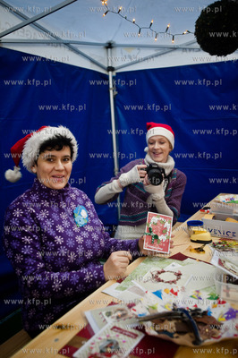 Sopot. Plac Przyjaciol Sopotu. Jarmark Bozonarodzeniowy.
Nz...