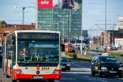 Gdansk. Autobus ZKM marki Mercedes, linii 111.
23.04.2015
fot....