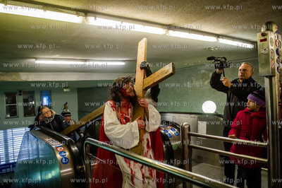 Wielki Piatek. Misterium Meki Panskiej na ulicach Gdanska.
25.03.2016
fot....