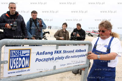 Swinoujscie-Ahlbeck Na plazy w Swinoujsciu graniczacej...