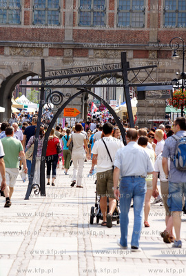 Gdansk. Dlugi Targ. Symboliczna brama Jarmarku sw....