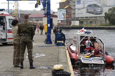 W porcie morskim w Ustce utonal pletwonurek, ktory...