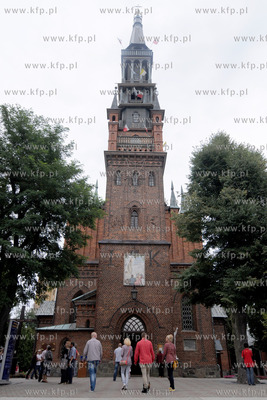Sanktuarium Matki Bozej Bolesnej w Licheniu (woj. wielkopolskie)....
