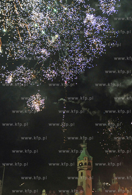 Sopot. Powitanie Nowego Roku na molo i Placu Przyjaciol...