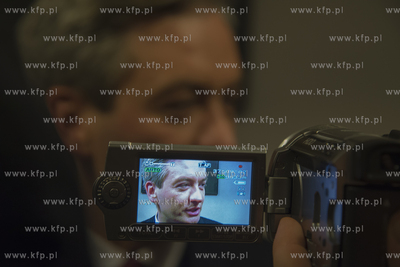 Wieczor wyborczy w sztabie kandydata na prezydenta...