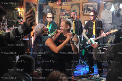 Koncert grupy Czarno-Czarni w sopockim Spatifie polaczony...