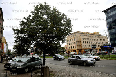 Dawny dom towarowy PDT, pozniej Centrum na al. Grunwaldzkiej...