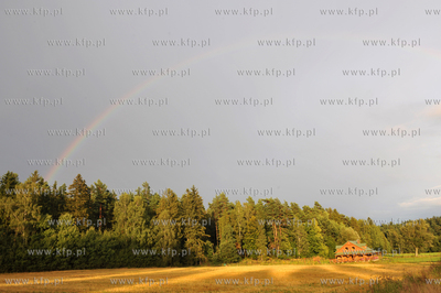 Sulmin, wies na Kaszubach. 5.09.2009 Fot. Maciej Kosycarz...