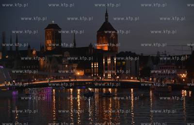 Gdańsk. Uroczyste otwarcie kładki na Ołowiankę....