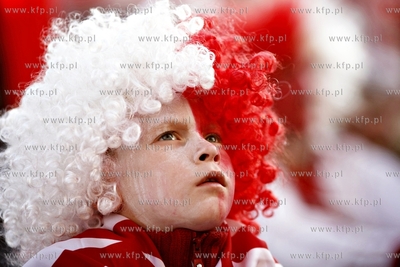 Gdansk. Mistrzostwa europy w pilce noznej. Kibice ogladaja...