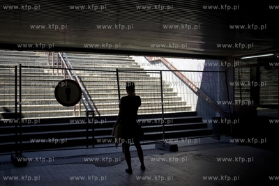 Częściowo zamknięto tunel podziemy pod ul. Wały...