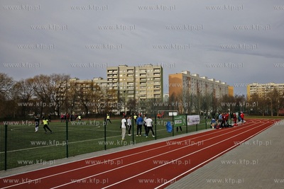 Gdansk Zaspa. Pilkarski turniej dzikich druzyn Do przerwy...