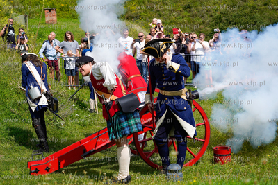 Góra Gradowa. Hewelianum. Musztra i pokaz artyleryjski...