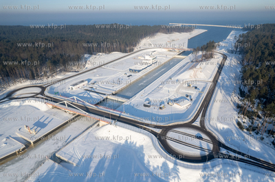 Zima na Mierzei Wiślanej. Zamarznięty Kanał przez...