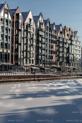 Gdańsk. Długie Pobrzeże oraz Wyspa Spichrzów. ...