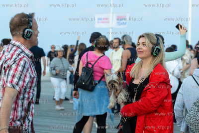 Sopot. Molo. Dni Kurortu w Sopocie. Nz. Silent disco....