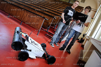 Gdansk. Politechnika Gdanska. Studenci wydzialu  Elektrotechniki...