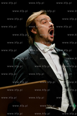 Gdansk. Filharmonia Baltycka. Koncert tenora Wieslawa...
