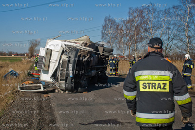Bogatka. Smiertelny wypadek drogowy z udzialem samochodu...