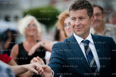 Sopot. Polonez na Molo. Wspolna akcja miast partnerskich...