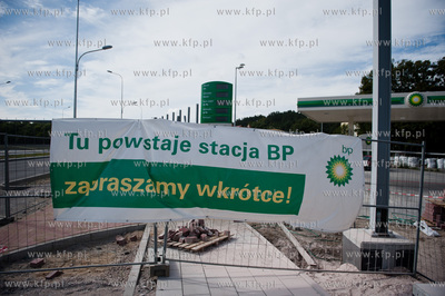 Gdansk. Wznowione po kilku miesiecznej przerwie, prace...