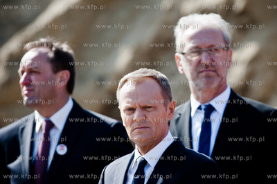 Gdansk. Uroczystosc wmurowania kamienia wegielnego...