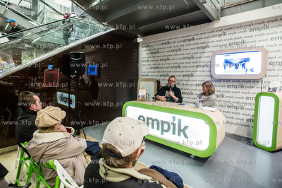 Gdansk. Salon Empik w C.H. Galeria Baltycka. Spotkanie...