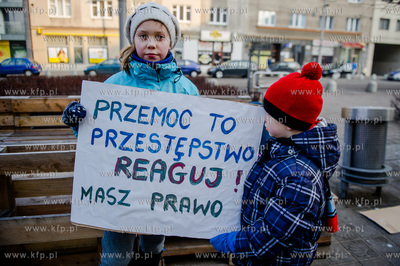 Gdynia. Plac Kaszubski. Pierwszy raz w Gdyni, Miedzynarodowa...