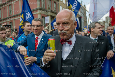 Gdansk. Manifestacja przeciwko podatkowi PIT, zorganizowana...
