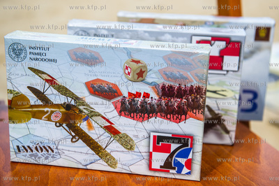 Gdansl. Plaza w Brzeznie. IPN na plazy. Przygotowane...