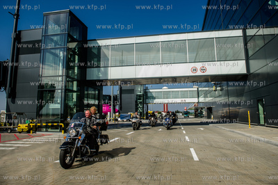 Port lotniczy im. Lecha Wałesy w Gdańsku Rębiechowie....