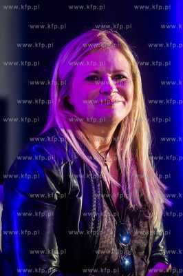 Sopot. Zatoka Sztuki. Charytatywne spotkanie z piosenkarką...