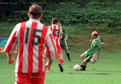 Mecz konserwatysci-liberalowie w Sopocie, na murawe...