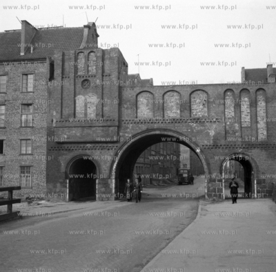 Zniszczona Brama Krowia w Gdańsku.
1952
0006400z
Fot....