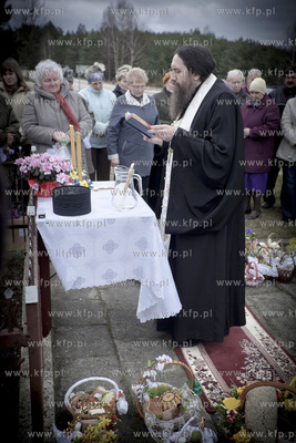 Bialystok-Ogrodniczki. Swieta Wielkanocne w kosciele...
