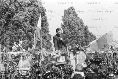 Strajk w Stoczni Gdanskiej im Lenina. Nz. Lech Walesa...